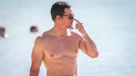 I trained like Mark Wahlberg every day for a week — .